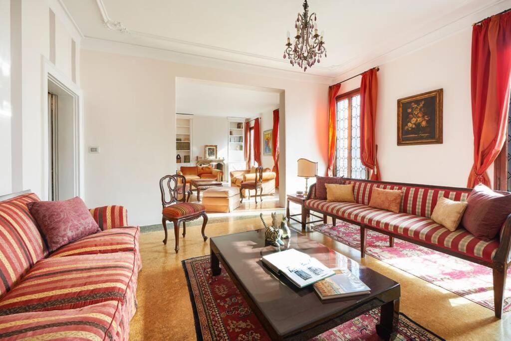 Ca' Fenice, Charming Apartment In San Marco, Sleep 7 Венеция Екстериор снимка
