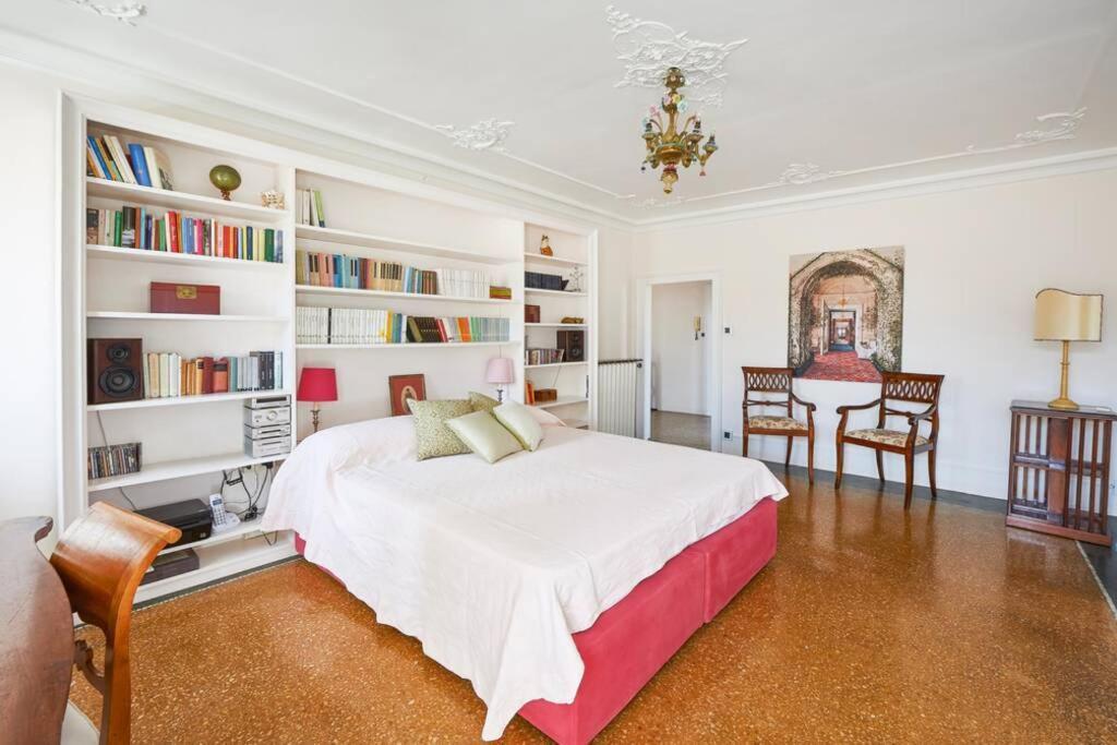 Ca' Fenice, Charming Apartment In San Marco, Sleep 7 Венеция Екстериор снимка