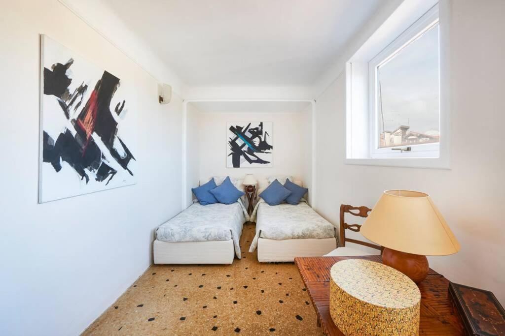 Ca' Fenice, Charming Apartment In San Marco, Sleep 7 Венеция Екстериор снимка